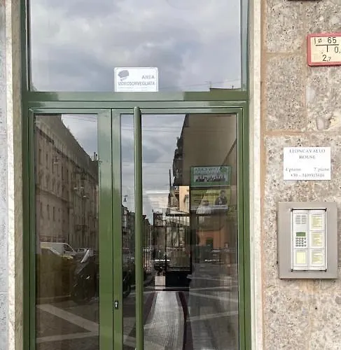 Leoncavallo House Affittacamere Milano
